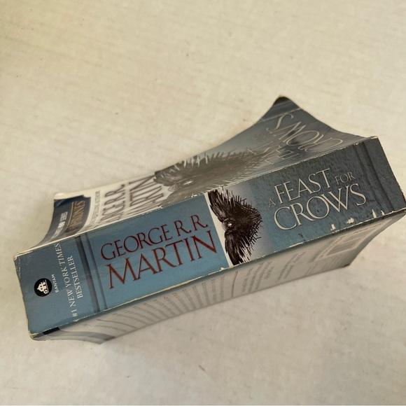 A Feast for Crows Games Of Thrones By George RR Martin Paperback Book - Picture 5 of 8